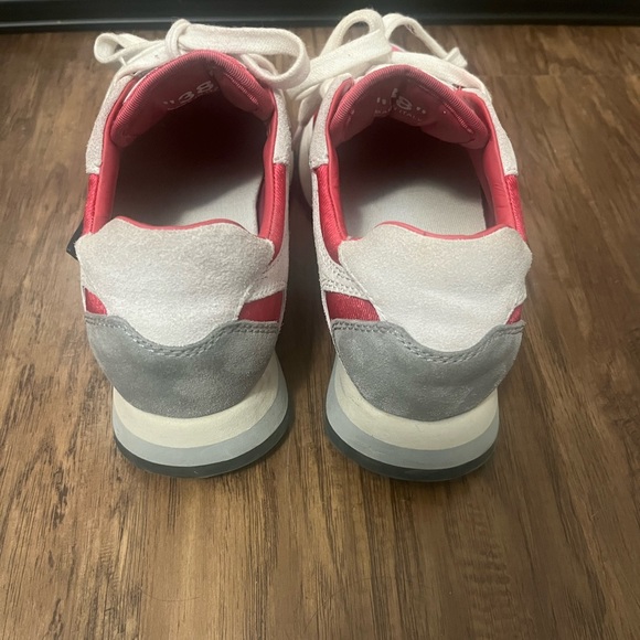 Off-White Pink and Black Sneakers - Picture 5 of 8